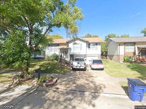 Yvette, FLORISSANT, MO 63031