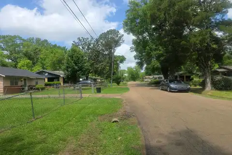 Hollywood, JACKSON, MS 39213