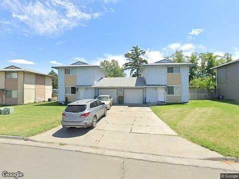 12Th, HERMISTON, OR 97838