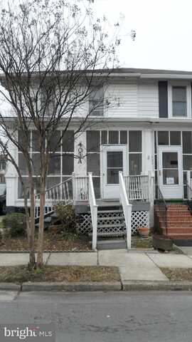 Hume Avenue A, Alexandria, VA 22301