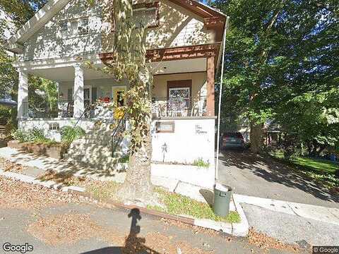 Woodside, READING, PA 19609
