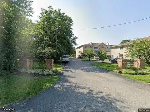 Browns Ln, Louisville, KY 40220