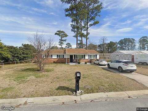 Dale, JACKSONVILLE, NC 28540
