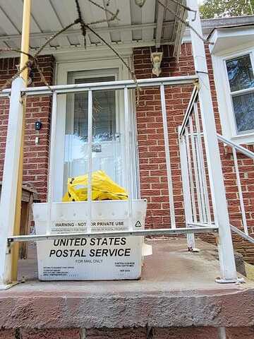 North, PITTSBURGH, PA 15227
