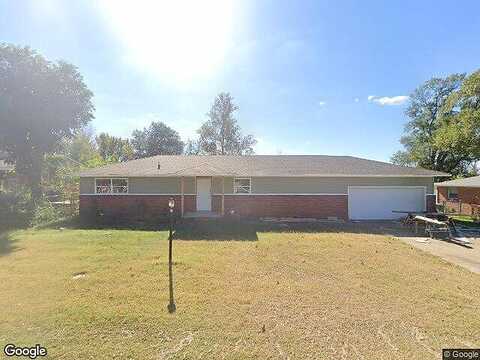 21St, OKMULGEE, OK 74447