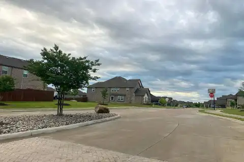 Crestview, MIDLOTHIAN, TX 76065