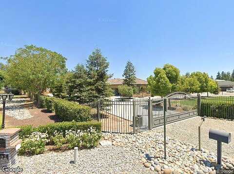 Maine, CLOVIS, CA 93619