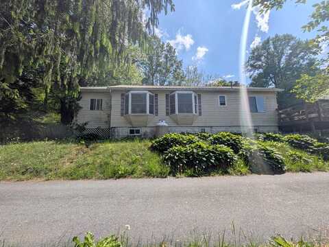 Manor, HONEY BROOK, PA 19344