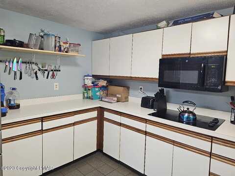 Fairmount, TOBYHANNA, PA 18466