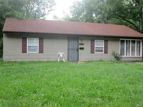 Vickie, SAINT LOUIS, MO 63136