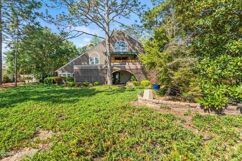 390 Diamondhead Drive S, Pinehurst, NC 28374