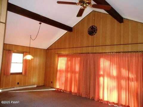 134 Washington Drive, Lords Valley, PA 18428