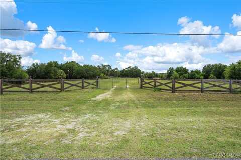 9034 W Emerald Oaks Drive, Crystal River, FL 34428