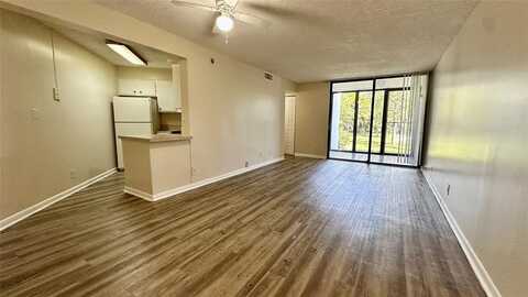 211 Lake Pointe Dr, Oakland Park, FL 33309