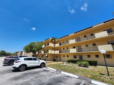301 CAMBRIDGE RD, Hollywood, FL 33024