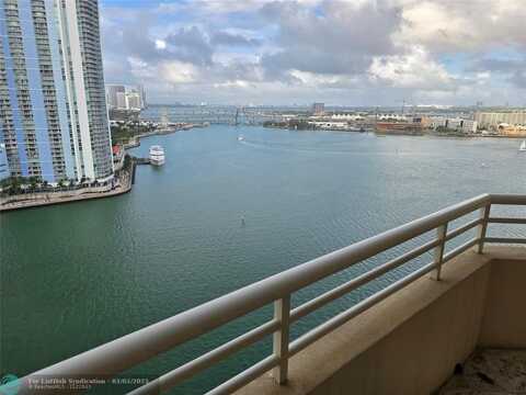 888 Brickell Key Dr, Miami, FL 33131