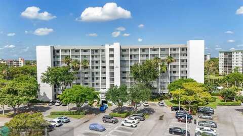 2221 Cypress Island Dr, Pompano Beach, FL 33069