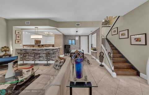2601 NE 14th Ave, Wilton Manors, FL 33334