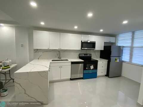 2600 NW 49th Ave, Lauderdale Lakes, FL 33313