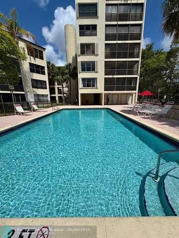 2306 S Cypress Bend Dr, Pompano Beach, FL 33069