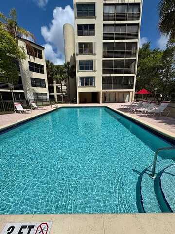 2306 S Cypress Bend Dr, Pompano Beach, FL 33069