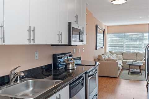 3250 NE 28th St, Fort Lauderdale, FL 33308