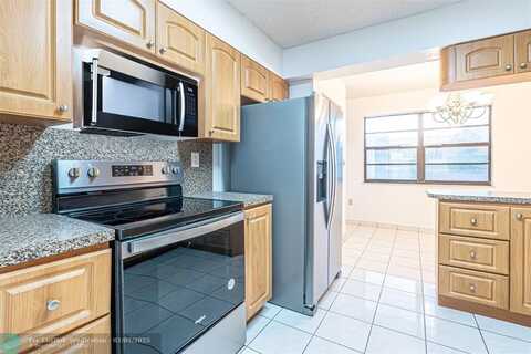 1470 W 41st St, Hialeah, FL 33012