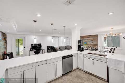 2131 NW 4th St, Pompano Beach, FL 33069