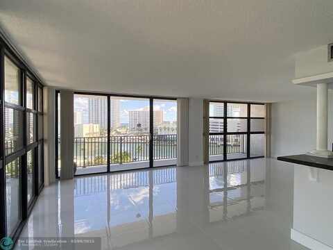 400 Leslie Dr, Hallandale Beach, FL 33009