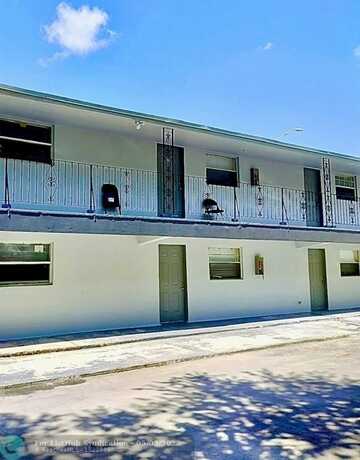 113 NW 27th Ave, Fort Lauderdale, FL 33311