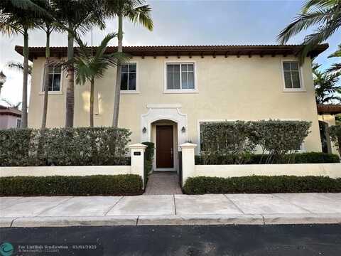 105 NW Gardner St, Boca Raton, FL 33432