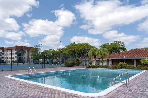 4152 Inverrary Dr, Lauderhill, FL 33319