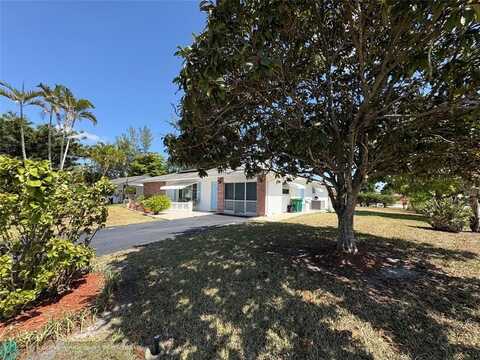 9212 NW 81st Ct, Tamarac, FL 33321