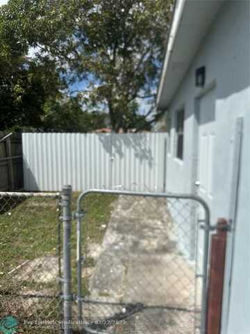 6541 Miramar Pkwy, Miramar, FL 33023