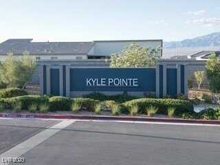 10204 Kern Peak Street, Las Vegas, NV 89166