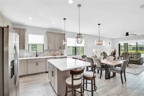 4028 Basket Oak Circle, Vero Beach, FL 32967