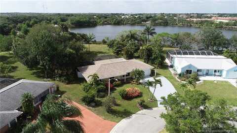 1792 SE Cascella Court, Port Saint Lucie, FL 34952