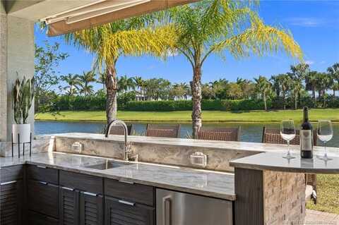 10529 SW Sunray Street, Port Saint Lucie, FL 34987