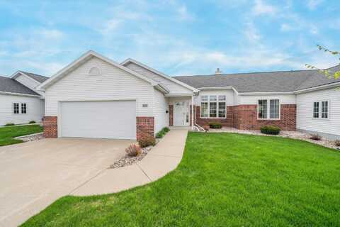 3216 N BARKWOOD Lane, APPLETON, WI 54914