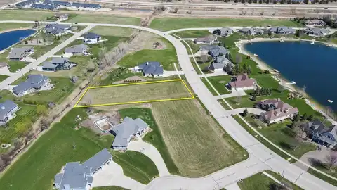 436 N COUNTRY Lane, FOND DU LAC, WI 54935