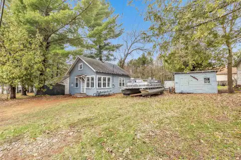 N2639 RUSTIC Circle, CLINTONVILLE, WI 54929