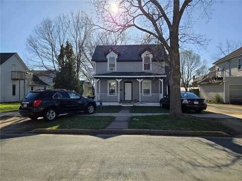 913 8th Street E, Menomonie, WI 54751