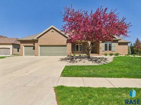 6204 S Doral Trl, Sioux Falls, SD 57108