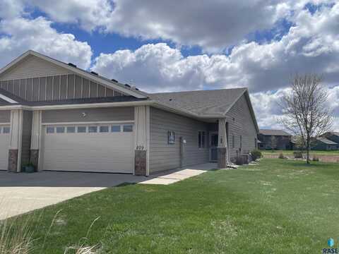 809 E El Dorado Ct, Sioux Falls, SD 57108