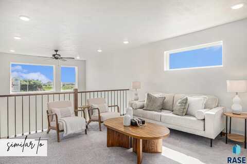 8027 E Tencate Pl, Sioux Falls, SD 57110