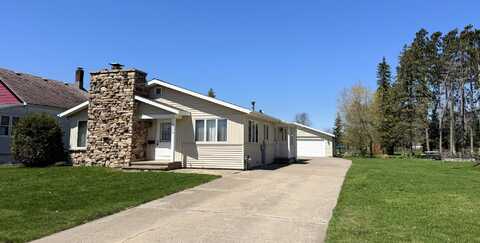 224 5TH AVE E, Antigo, WI 54409