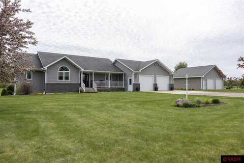 28029 210th Avenue, New Ulm, MN 56073