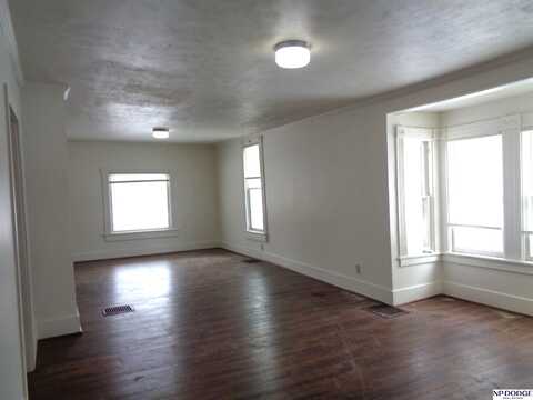 1435 S 9Th Street, Lincoln, NE 68502