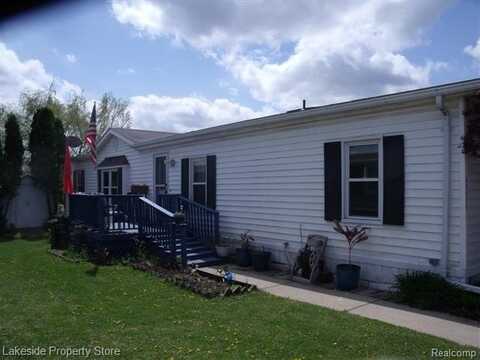 48606 LAKEVIEW Circle, Shelby, MI 48317