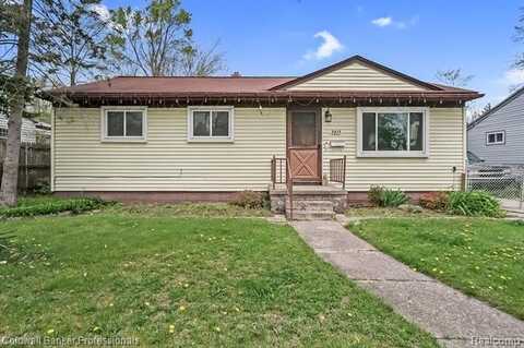 3815 W TOEPFER Road E, Warren, MI 48091